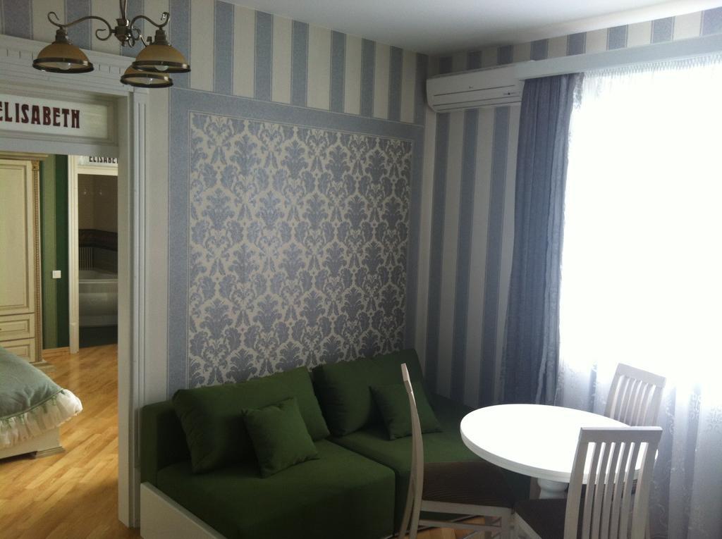 Fontush Boutique Hotel Ivano-Frankivsk Room photo