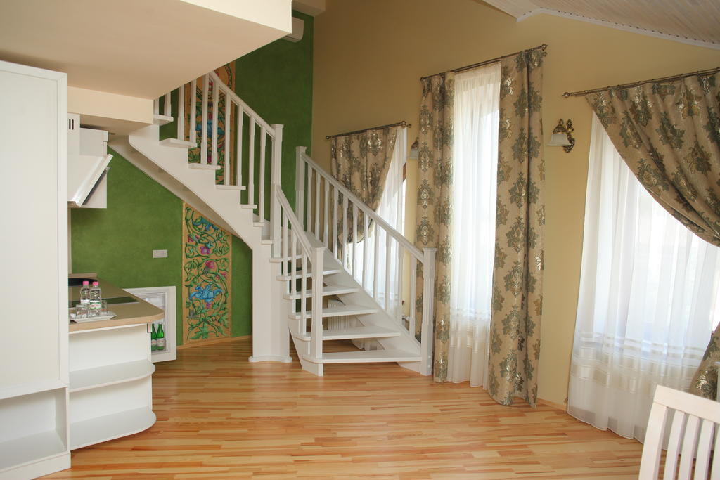 Fontush Boutique Hotel Ivano-Frankivsk Room photo